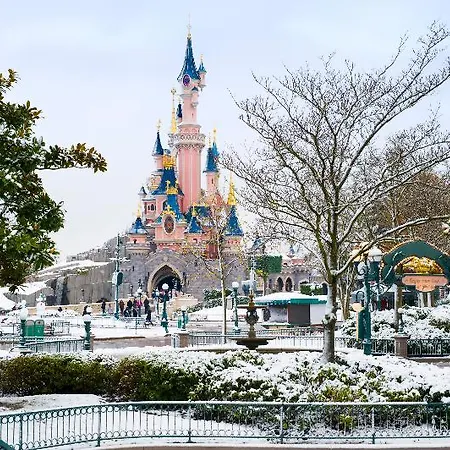 ディズニーズ ニューポートベイクラブ® ホテル シェシー
